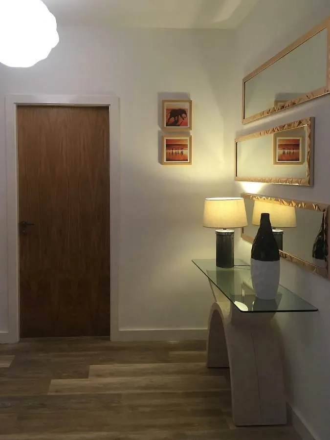 Luxury 1 Bed Apartment In City Centre With Parking Chester