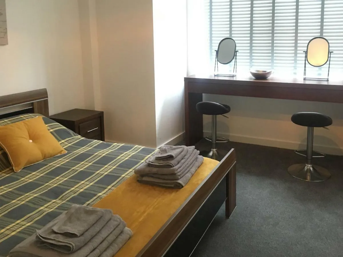 Luxury 1 Bed Apartment In City Centre With Parking Chester