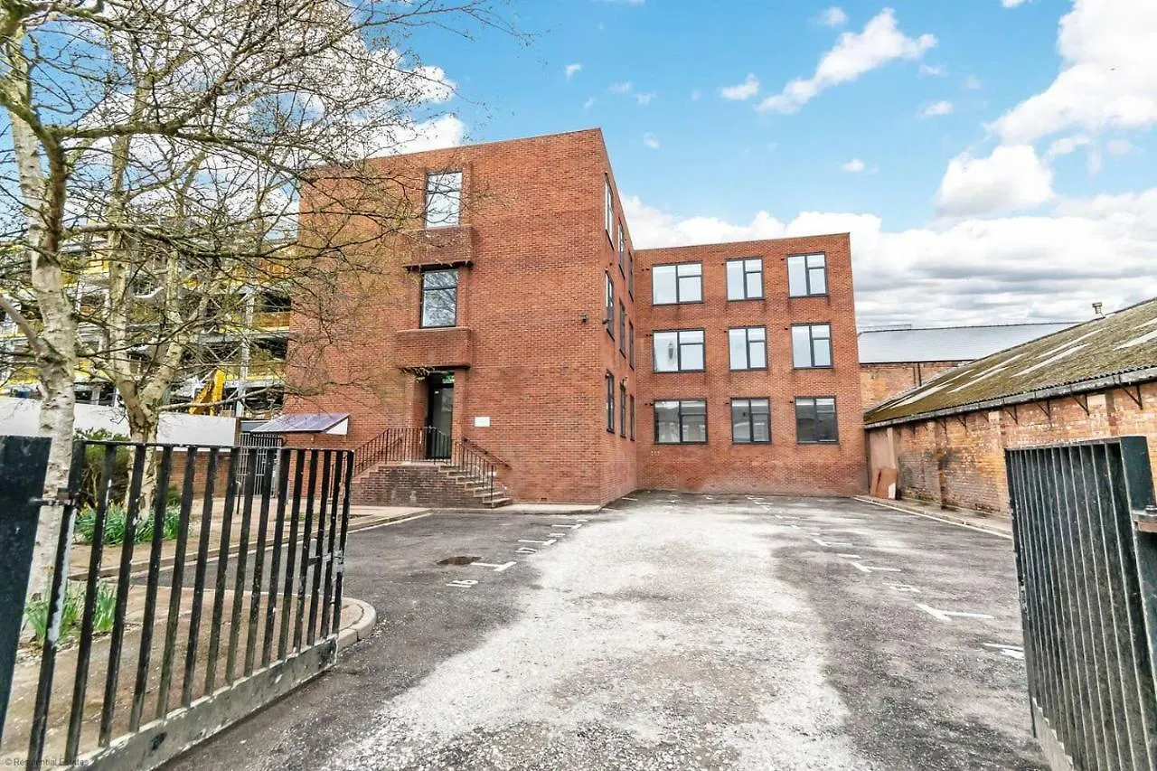 Luxury 1 Bed Apartment In City Centre With Parking Chester