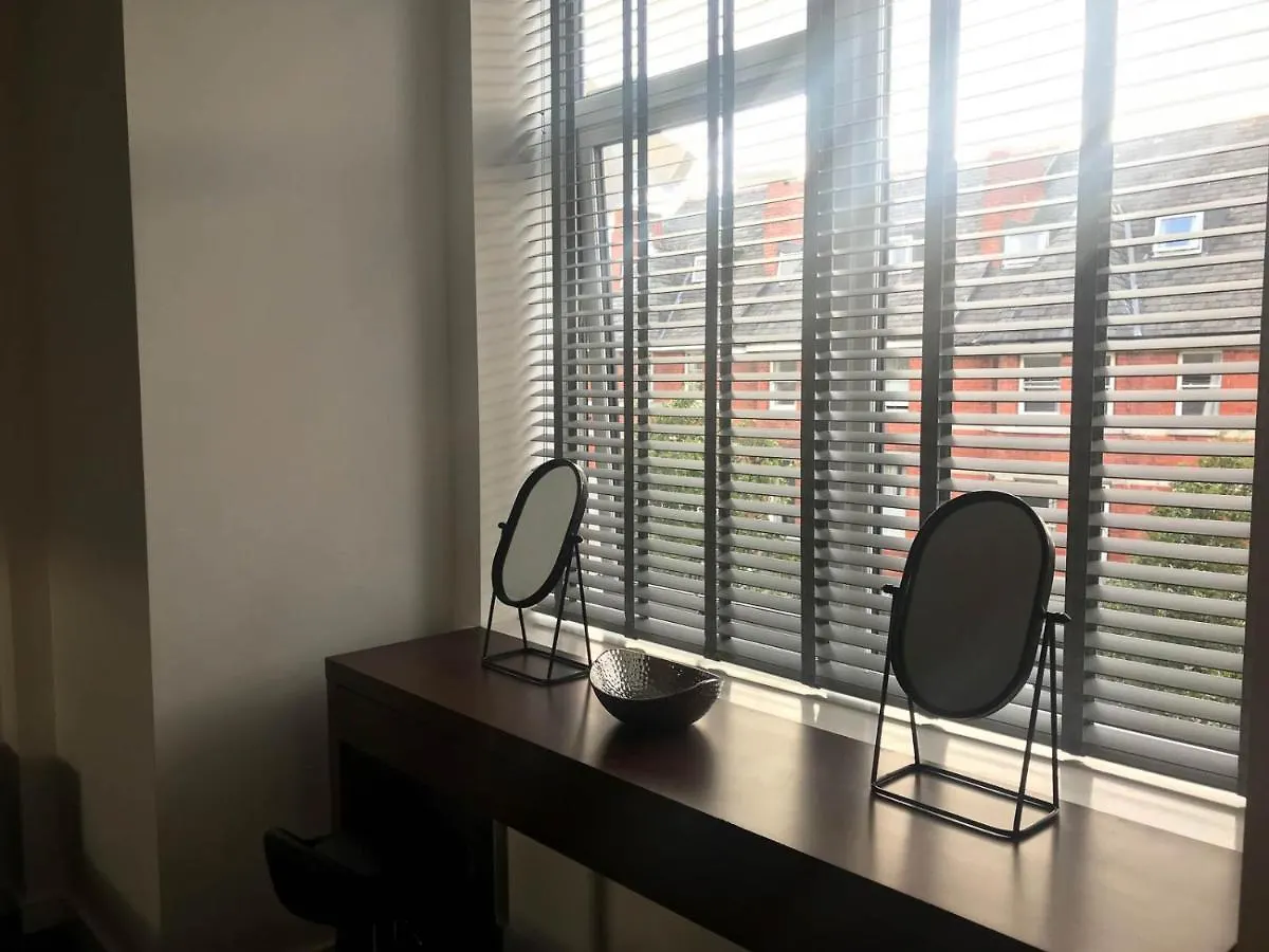 Luxury 1 Bed Apartment In City Centre With Parking Chester United Kingdom